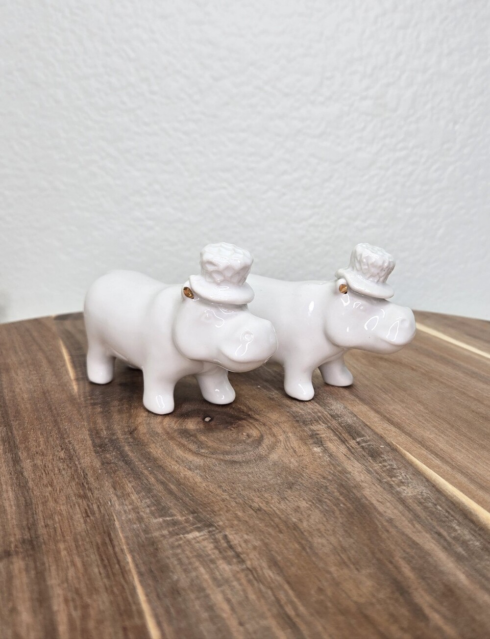 White Ceramic Hippo Salt & Pepper Shakers Set Gold Ear Trim Hat Couple Minimal